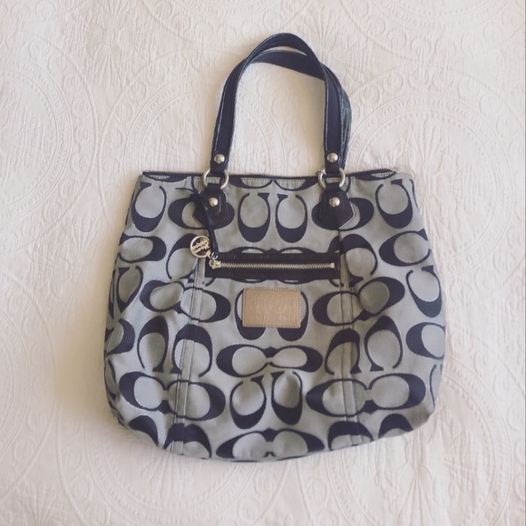 coach medium tote